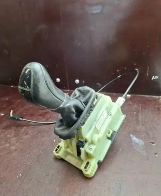 Mercedes-Benz C W203 Gear shifter/selector A2032672524 116729 010430481