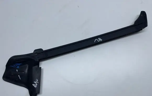 BMW i4 Wiper trim 7482956