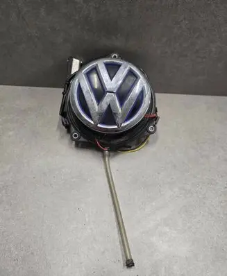 Volkswagen Golf VII Tailgate handle with camera 5GE827469F