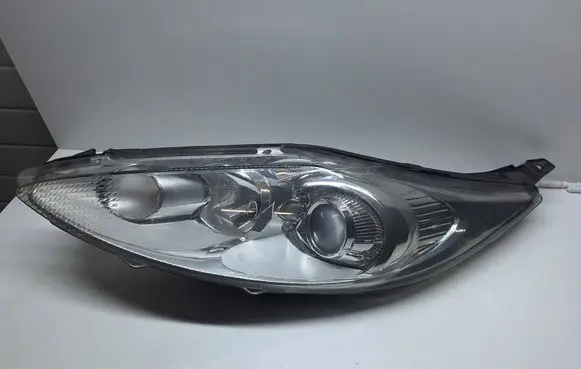 Ford Fiesta Headlight/headlamp 1EL24704505 8A6113W030CH
