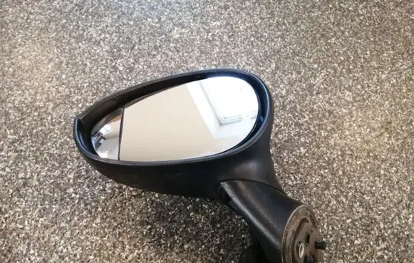 Fiat 500 Front door electric wing mirror 
