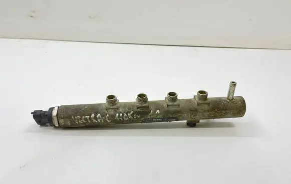 Opel Vectra C Fuel main line pipe 55200251 043647