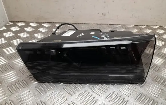 Peugeot 508 II Rear/tail lights 9813508180