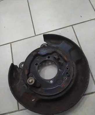 Toyota Avensis Verso Rear brake disc plate dust cover 4650428030