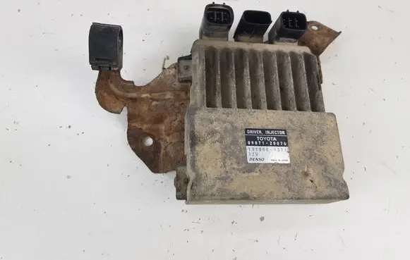 Toyota Avensis T250 Fuel injection control unit/module 