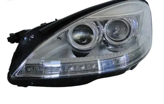 Mercedes-Benz S W221 Headlight/headlamp A2218201339