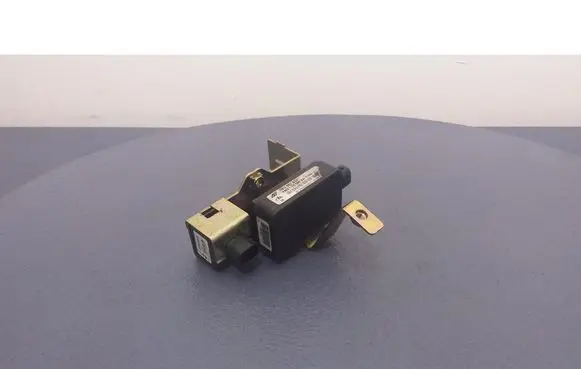 Volkswagen Sharan ESP acceleration yaw rate sensor 1J0907657A