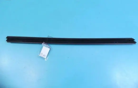 Suzuki SX4 S-Cross Front door rubber seal IMPRK1293200