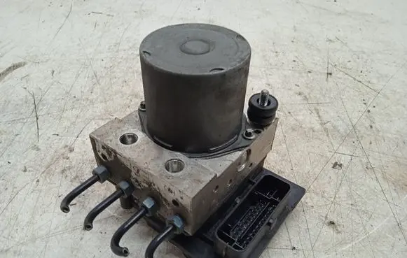 Audi A6 S6 C6 4F ABS Pump 4F0910517