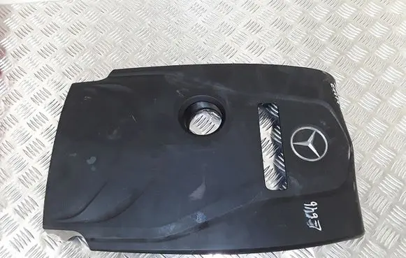 Mercedes-Benz C W205 Engine cover (trim)