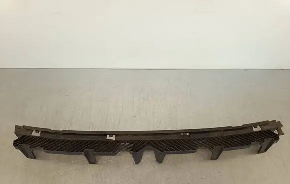 Volkswagen PASSAT B8 Rear bumper mounting bracket 3G9807863