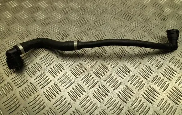 Engine coolant pipe/hose