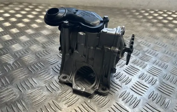 BMW 3 G20 G21 Oil pump 8513665 1141 62440410G