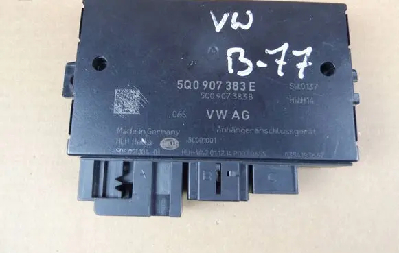 Volkswagen PASSAT B8 Tow bar trailer control unit/module 5Q0907383E