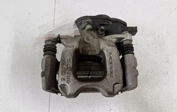Fiat 500X Rear brake caliper