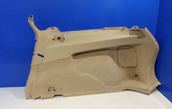 Trunk/boot side trim panel