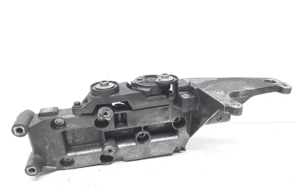 Volvo XC90 Generator/alternator bracket 30757068