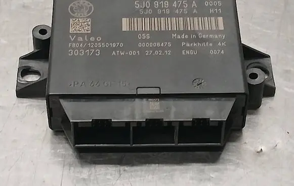 Skoda Octavia Mk2 (1Z) Parking PDC control unit/module 5J0919475A