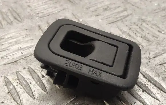 Mitsubishi Outlander Tie down hook / loop 