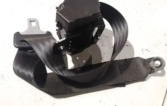 Volvo S40 Rear seatbelt 