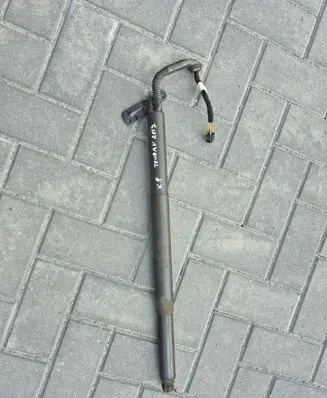 Volkswagen Touran III Tailgate strut 5TA827851B A0289283