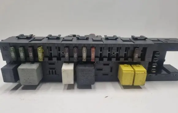 Mercedes-Benz C W203 SAM control unit A2035453801 2035453801 5DK00848613