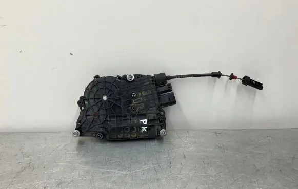BMW 7 F01 F02 F03 F04 Front door soft close latching motor 41513098