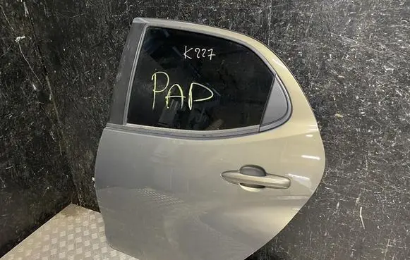 Toyota Yaris XP210 Rear door