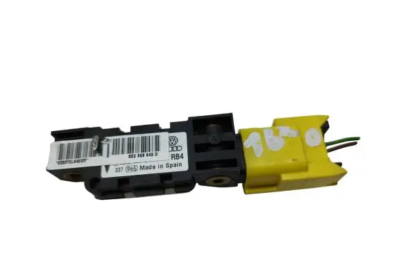 Volkswagen Phaeton Airbag deployment crash/impact sensor 8E0959643D