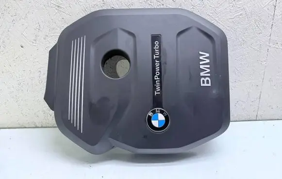 BMW 1 F20 F21 Engine cover (trim) 8602967