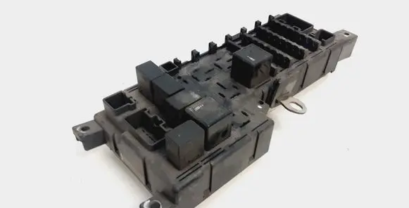 Volvo XC90 Fuse module 8678449