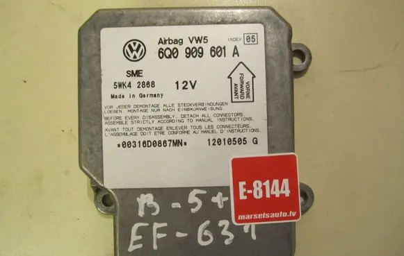 Volkswagen PASSAT B5.5 Airbag control unit/module 6Q0909601A