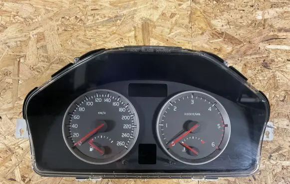 Volvo V50 Speedometer (instrument cluster) 30710071 100391 CE0889