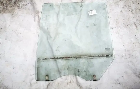 Hyundai Santa Fe Rear door window glass