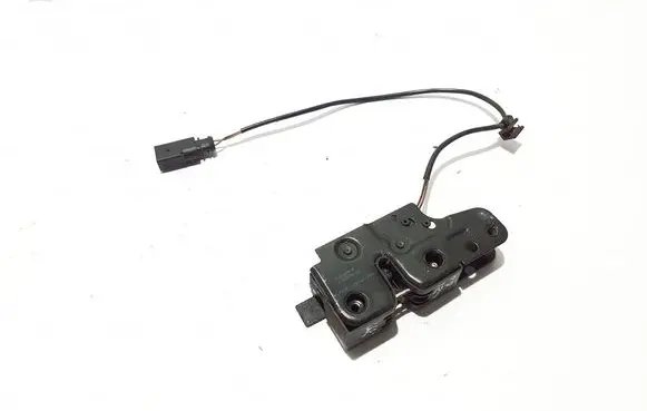 Audi A5 8T 8F Engine bonnet (hood) release handle 8T0823509D
