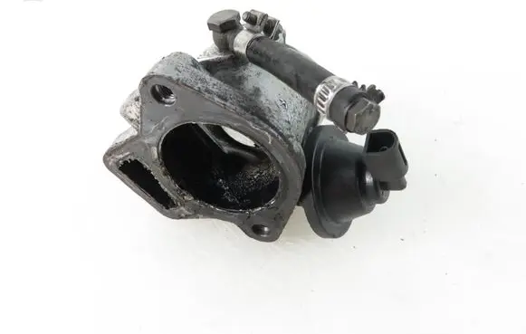 Volkswagen PASSAT B5.5 Throttle body valve 8D0145950E