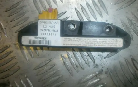 Ford Mondeo MK II Airbag deployment crash/impact sensor 97bg14b342ae