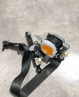 Hyundai i40 Front seatbelt 888103Z000TX 888103Z000 888203Z000