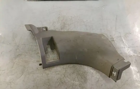 Mitsubishi Grandis Foot area side trim 