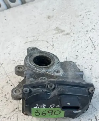Renault Master III EGR valve H8201353607 VN150100 MU0750460