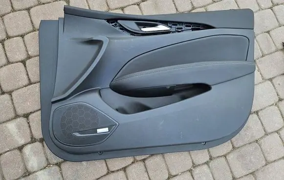 Opel Insignia B Coupe rear side trim panel OPELCZESCI.com-G49