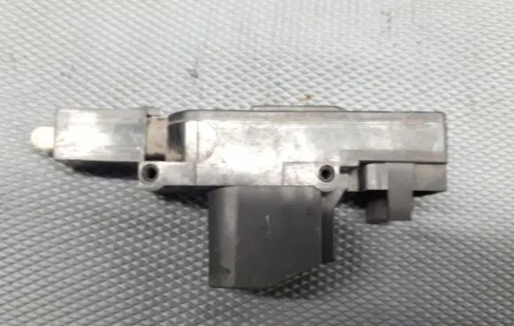 BMW 5 E34 Fuel tank cap lock 8350182