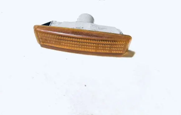 BMW 5 E39 Front fender indicator light 8360589 8360205