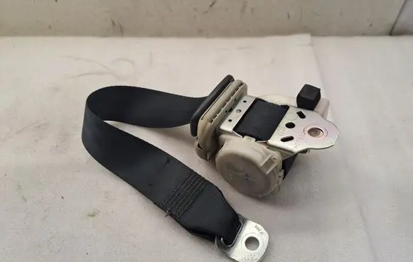 Toyota Corolla Verso AR10 Third row seat belt 735600F010C0