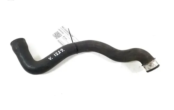 Mercedes-Benz C W203 Engine coolant pipe/hose A2035010682