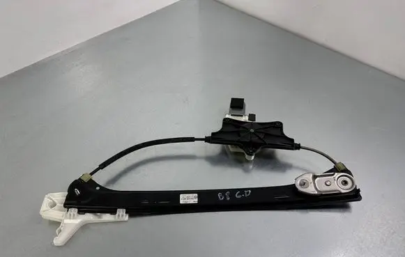 Volkswagen PASSAT B8 Rear door window regulator with motor 5Q4959801D 3G9839492A