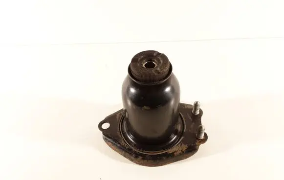 Toyota Prius (XW10) Front shock absorber mounting bracket 