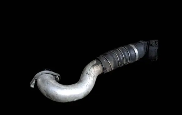 BMW 5 E60 E61 Intercooler hose/pipe 4727353 11884410