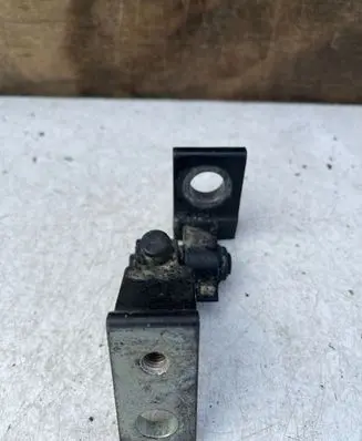 Audi A4 S4 B8 8K Front door upper hinge 8K0831401E