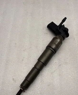 BMW X3 E83 Fuel injector 779272104 0445115